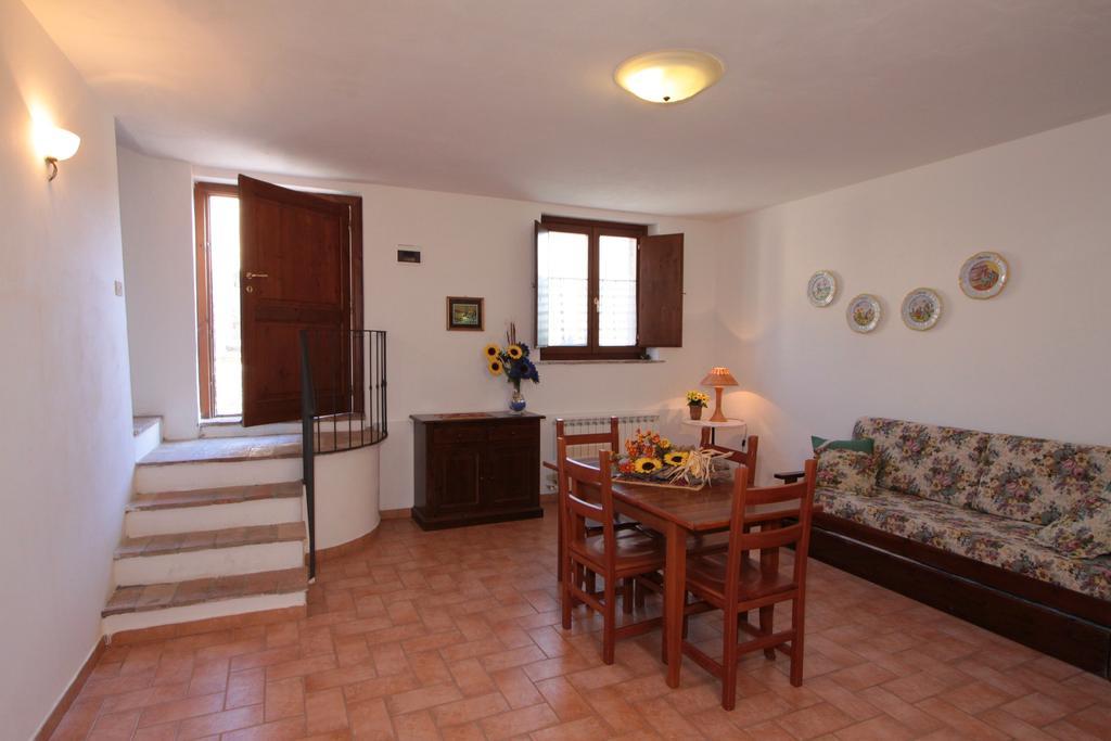 Agroturismo Montegonfoli San Gimignano